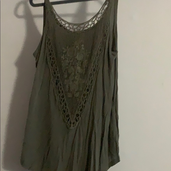 Top - Picture 2 of 2